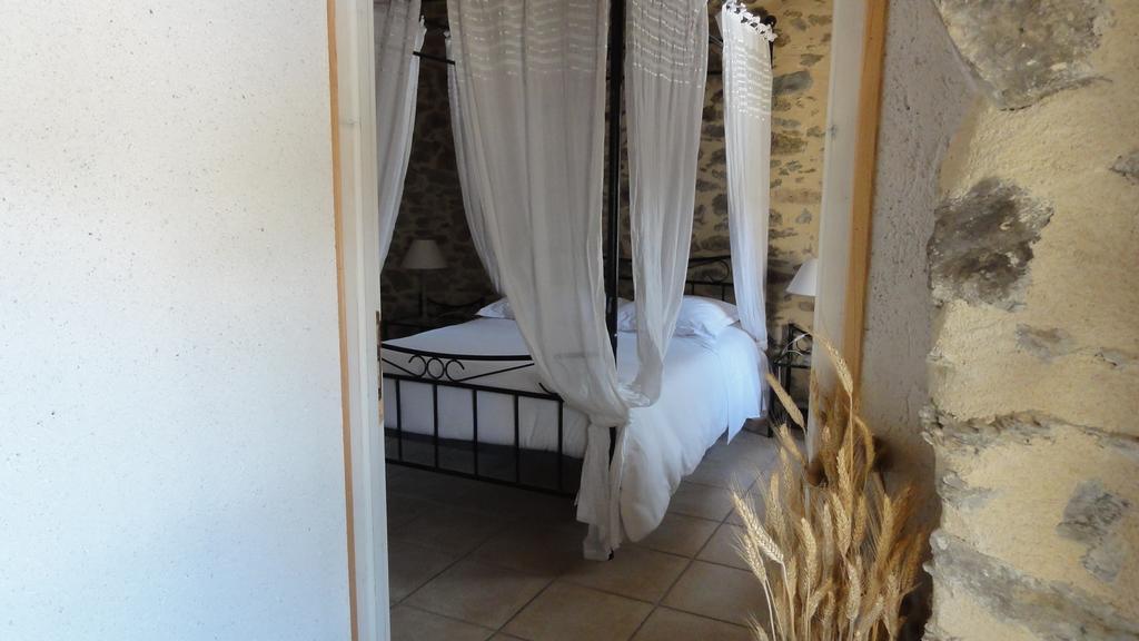 Moulin de Drapras Bed and Breakfast Chemille-en-Anjou Kamer foto